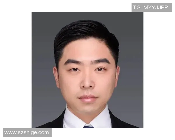 吴冠希在篮球赛场上的崛起与挑战展现了新时代运动员的拼搏精神与团队合作的重要性